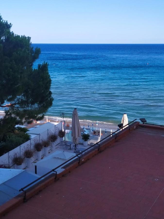 Diana Grand Hotel Alassio Eksteriør billede